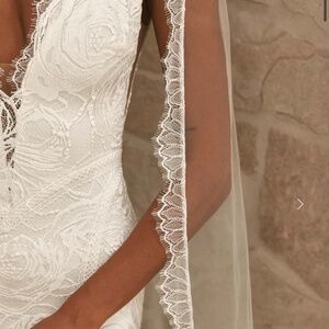 Grace Loves Lace Lumi Veil